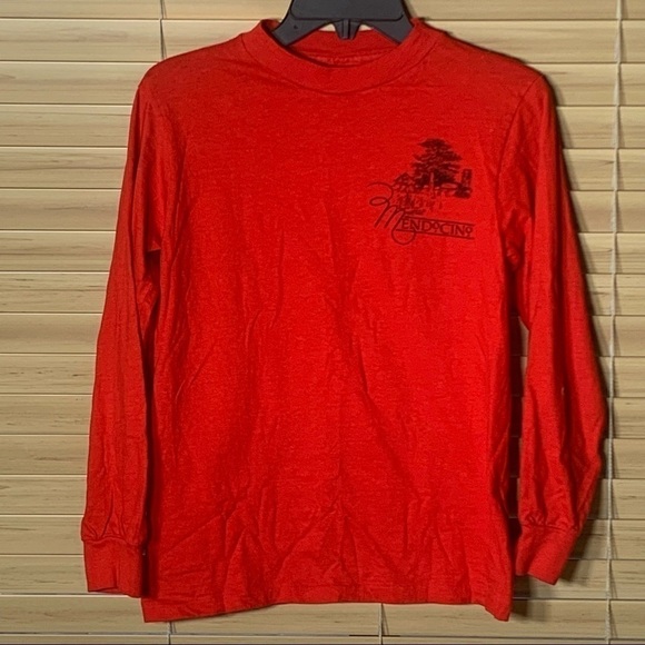 Gildan Tops - 🔥🔥Mendocino T-shirt size S 34-36 Red long sleeve